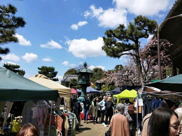 知恩寺百萬遍市集，京都最大規模的手作市集