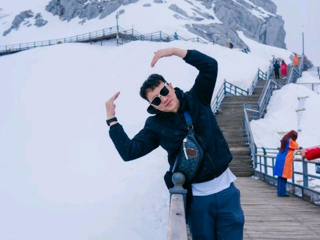 เที่ยวภูเขามังกรหยก แบบ One Day Trip ชิวๆ
