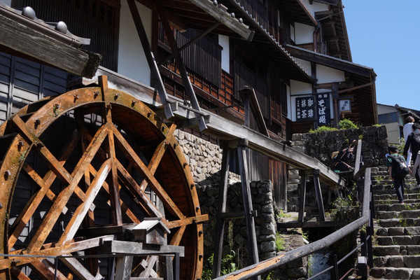 岐阜】馬籠の映えスポット 大きな水車小屋 | Trip.com 中津川