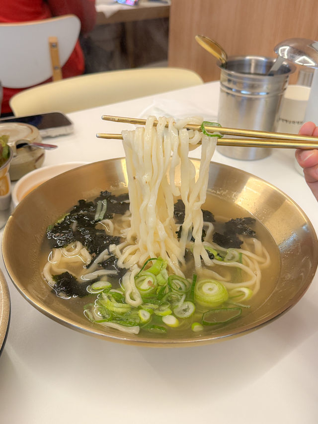 광안리 남천동 족발&칼국수 맛집 ”나즈막한 부엌“