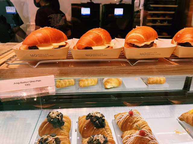 160°C pastry & specialty coffee cafe| ชลบุรี