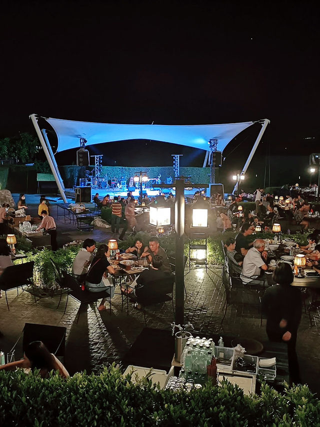 Dinner บรรยากาศดีมาก อาหารอร่อย