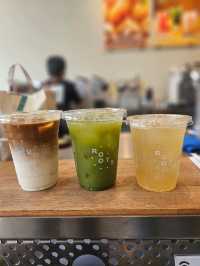 ROOTS AT ARI คาเฟ่มินิมอลย่านอารีย์ 