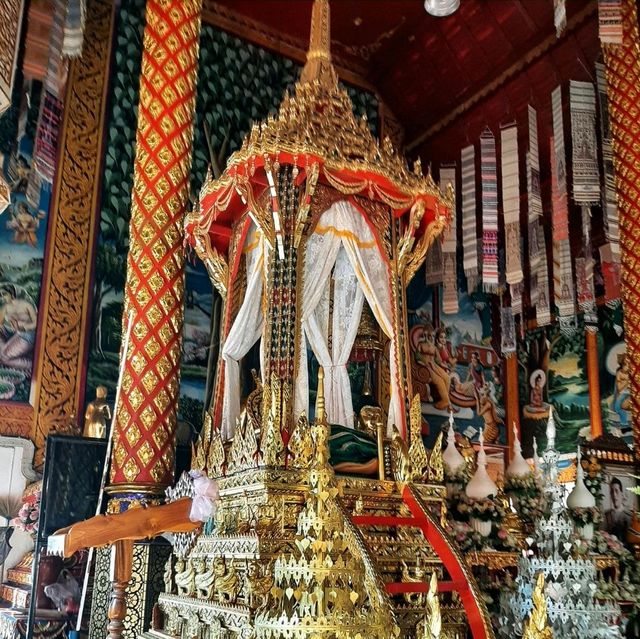ชมเอกลักษณ์ของชาวไทลื้อที่วัดพระธาตุสบแวน