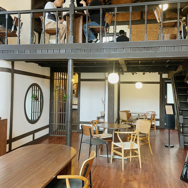 군산 분위기좋은 카페, “틈”