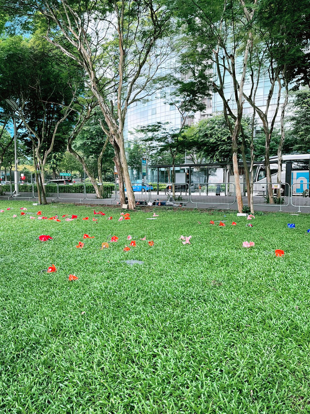 Tranquil Escape: Marina Bay Park at One Marina Boulevard 