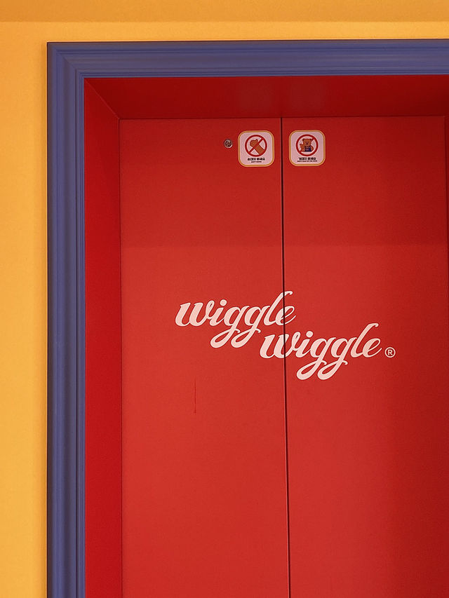 【韓国🇰🇷狎鴎亭ロデオ雑貨屋】Wiggle Wiggle ウィグルウィグル