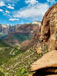 🌄 The Easiest Hike with a Legendary View: Canyon Overlook Trail, Zion