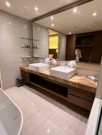 “Bella Vista Waterfront Resort: A Seaside Sanctuary with Panoramic Views in Kuah”