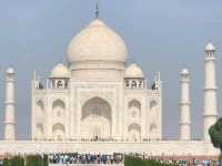 Magnificient World Wonder - Tajmahal
