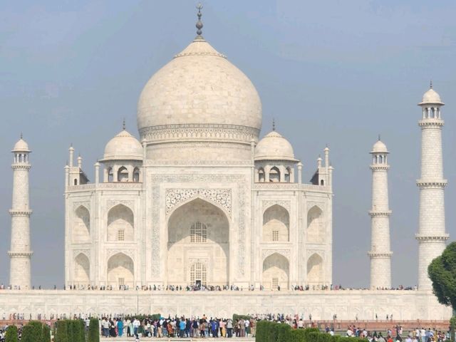 Magnificient World Wonder - Tajmahal