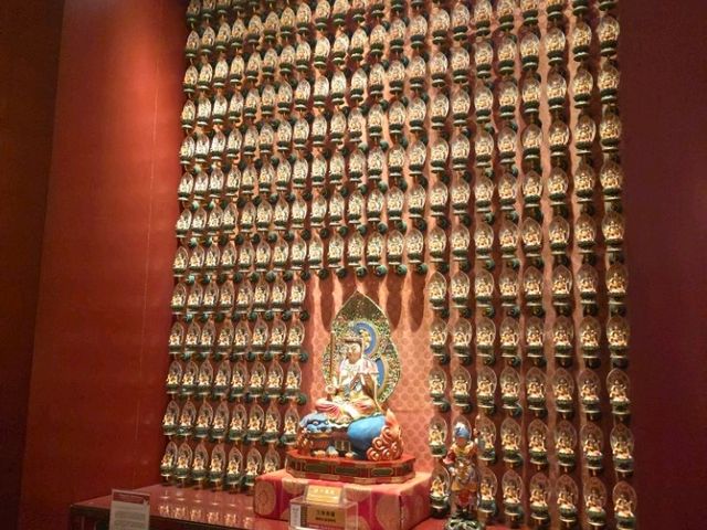รีวิว วัดพระเขี้ยวแก้ว สิงคโปร์