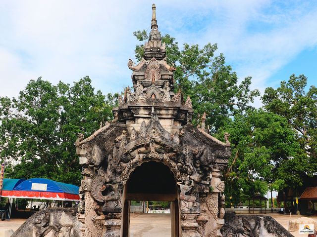 วัดไหล่หินหลวง