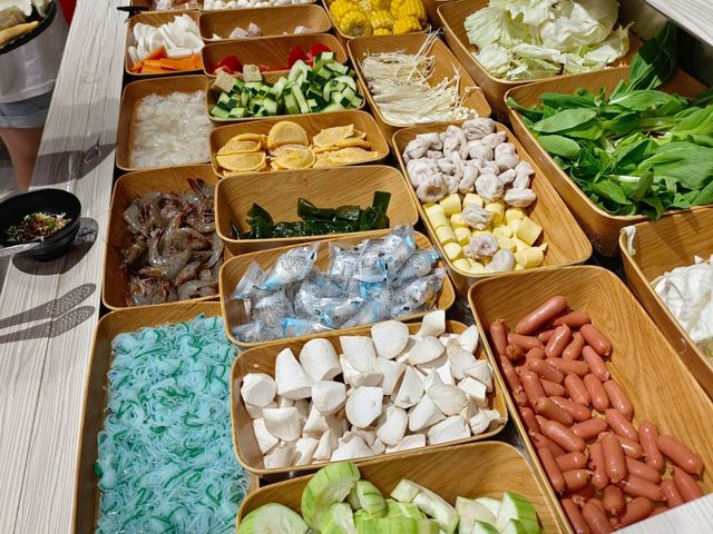 拼什鍋和牛烤串火鍋放題中壢威尼斯店