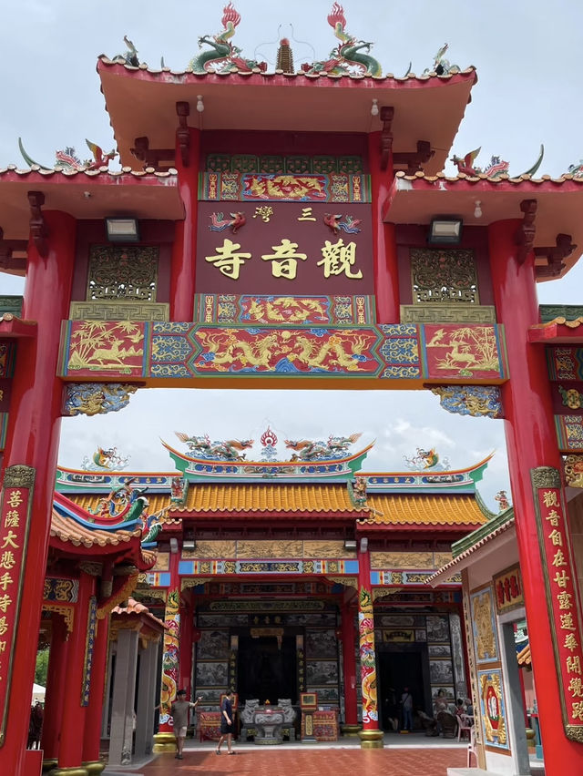 A Vibrant Spiritual Journey – My Visit to the Desaru Eight Temple Village