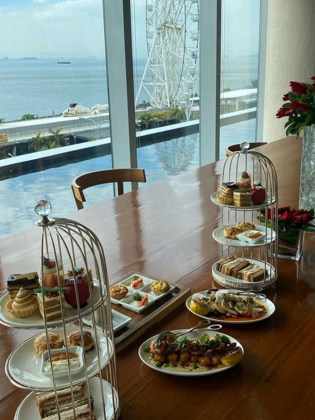 🌊 Conrad Manila: Bayfront Bliss & City Glam ✨🏙️