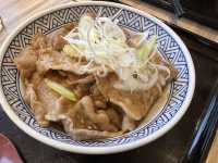 🍚 Post-Castle Comfort – Quick & Tasty Stop at Yoshinoya Nihonmatsu