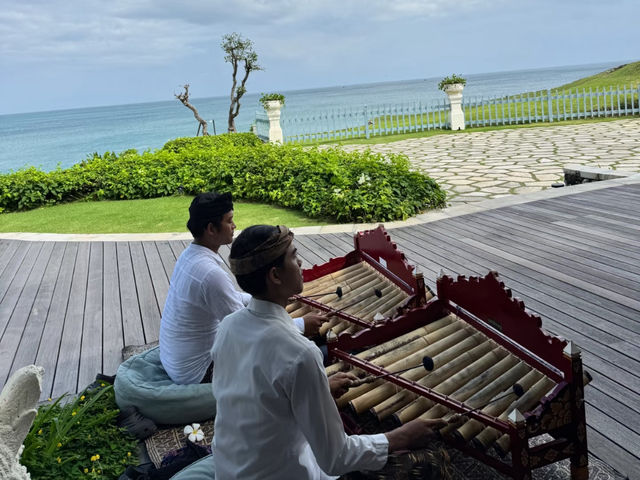 ☀️ Pure Bliss at Jumeirah Bali: The Art of Doing Nothing! 🍹