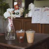 Sunsixmoon cafe