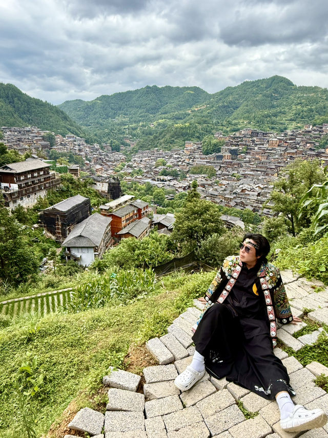 Can’t Escape the Rain, But Beauty Found Me Anyway: 8D7N Guizhou Adventure 🇨🇳｜Guiyang・Huangguos