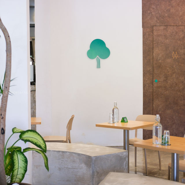 New Entry Coffee: Stylish Industrial-Scandi Café Near the Johor-Singapore Causeway