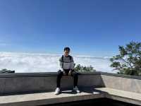 Sunrise Over a Sea of Clouds – Royal Pha Doi, Doi Inthanon ⛅️