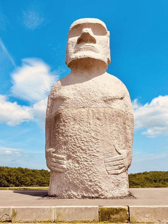 🌿 Solo Travel Gem: Moai Statues in Sapporo!