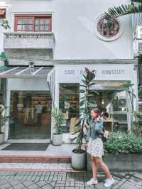 Sarnies Roastery – A Calm & Cozy Café Morning in Bangkok 🌿☕📍