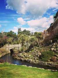 Beautiful park, Has lower and high parks and can takes you Bournemouth Beach, the pier, cafes, and amusements