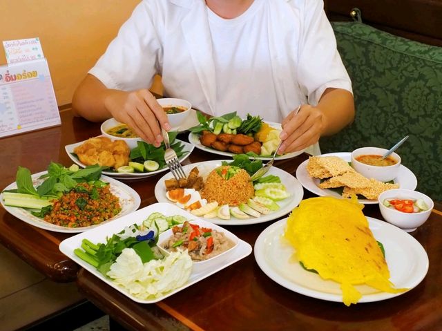 รานอร่อยในตำนานย่านแจ้งวัฒนะ
