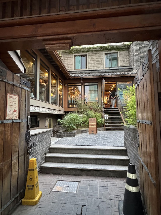 Fritz Coffee Company, Seoul’s Retro Brew Haven in Mapo