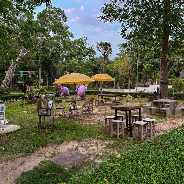 คาเฟ่ลับ🌟 อ่างแก้ว ตาลนสวนนม