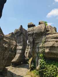 Wansheng Stone Forest 🌳 ☀️ 