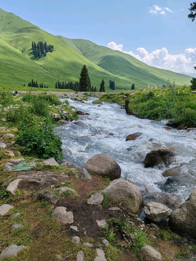 Majestic Beauty of Mengteke Ancient Road in Tangbula, Nilk County