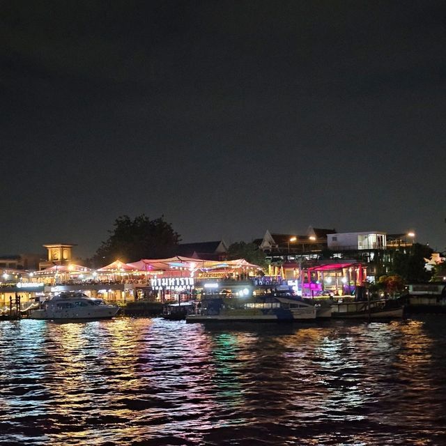 ล่องเรือดินเนอร์ 💦 แม่น้ำเจ้าพระยา