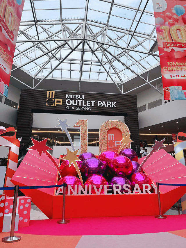 Wrap Up the Deals at Mitsui Outlet Park KLIA’s 10th Anniversary Bash