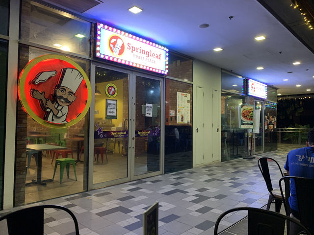 🌙 Late-Night Cravings Fixed at Springleaf Prata Place @ NEWest