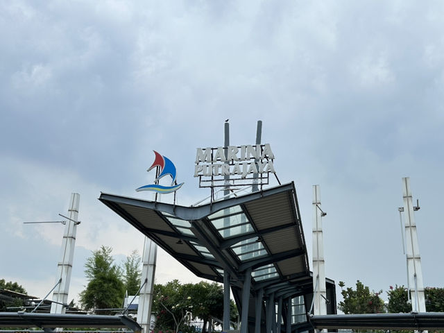 Where the City Meets the Lake – Marina Putrajaya
