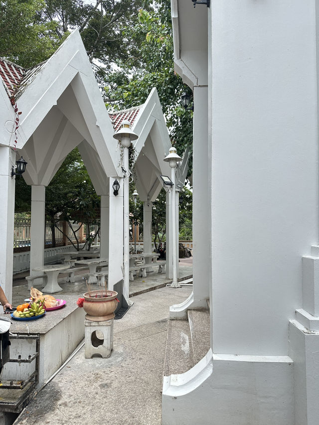 ไหว้สักการะ •ศาลหลักเมืองจังหวัดมหาสารคาม•