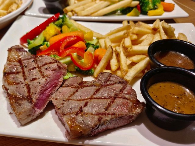 新莊宏匯，TGI FRIDAYS星期五美式餐廳