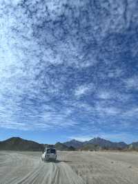 ［埃及旅遊］撒哈拉沙漠🏜️在一望無際的沙漠裡飆沙爬沙丘