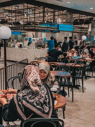 Мир вкусов в Food Republic в павильоне Букит Джалил