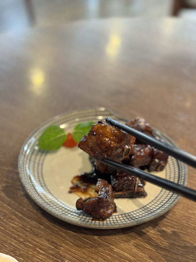 $398有黑醋骨、半隻北京填鴨、白菜同包茶位錢。 $398有黑醋骨、半隻北京填鴨、白菜同包茶位錢。