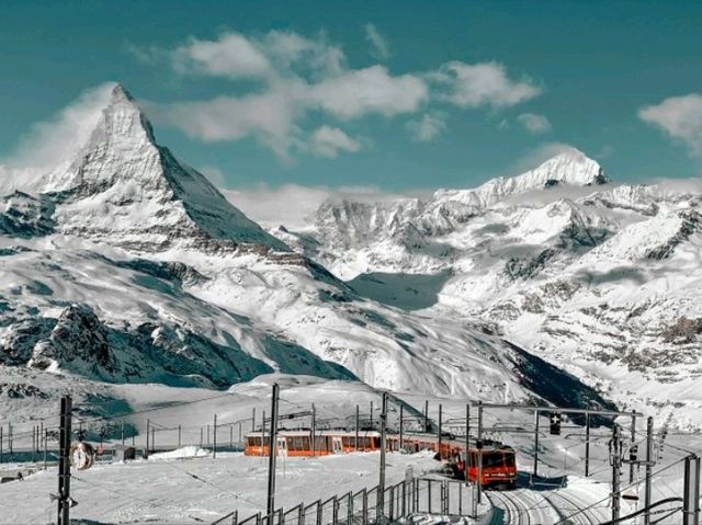 Skiing Beneath the Matterhorn: The Ultimate Zermatt Guide 🇨🇭⛷️