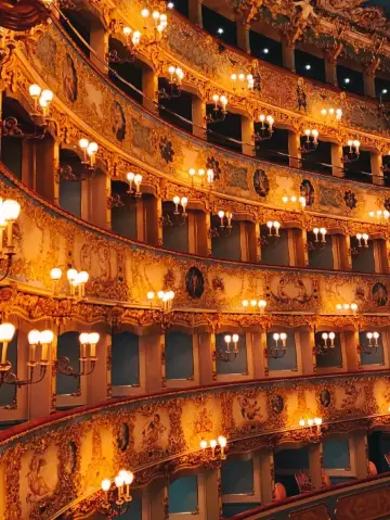 TEATRO LA FENICE.