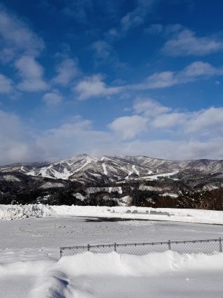 จุดพักรถบนที่ราบสูงฮิรุกาโนะ