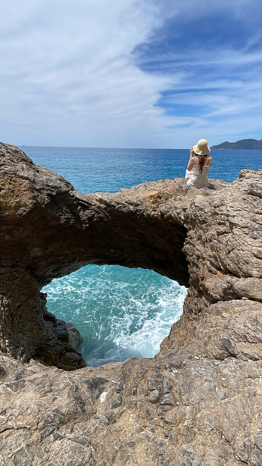 Fethiye ~ Hang động hình trái tim, Biển Sứa dọc theo Quốc lộ 400, Điểm tham quan ít người biết đến Ölüdeniz