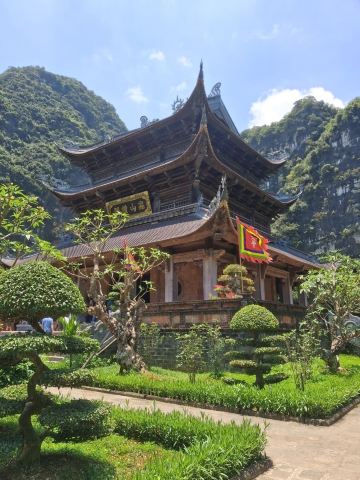 A Few Days in Ninh Binh: Top Things to Do 🛶