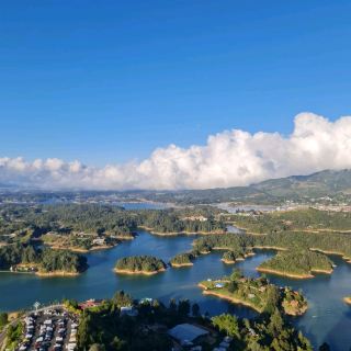 PIEDRA DEL PEÑOL, GUATAPE, COLOMBIA 