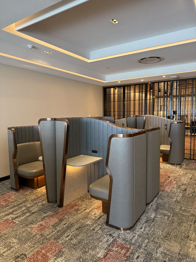 SilverKris First Class Lounge Sydney Airport